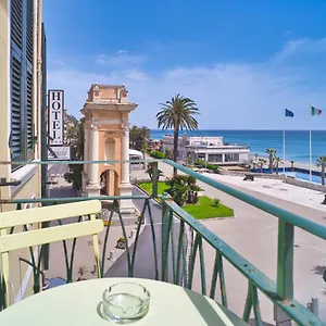 medusa-apartment-piazza.hotelitalianriviera.com/